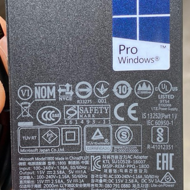 Sạc Surface Pro 3 44W zin theo máy