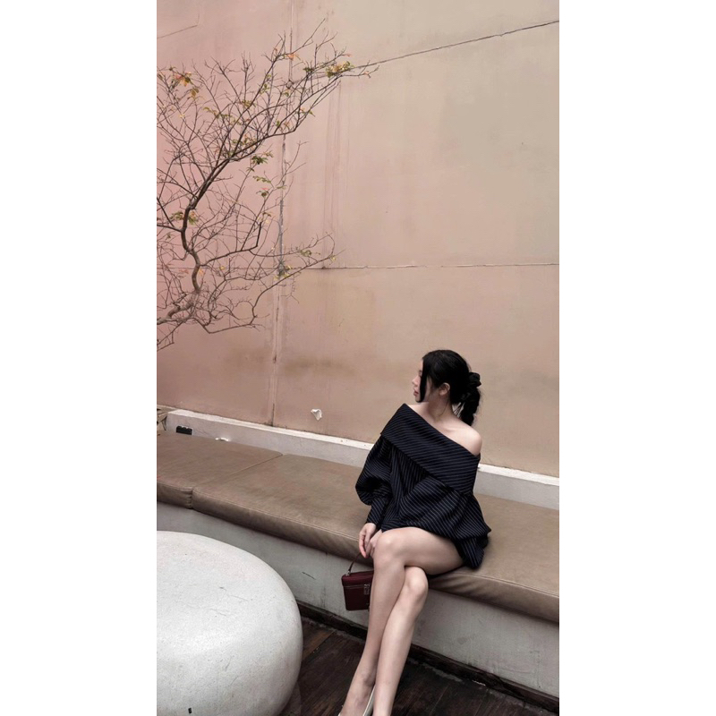 𝓫𝓾𝓷𝓷𝔂.𝓼𝓽𝓸𝓻𝓮• ( Sẵn ) Áo trễ vai tay bồng kẻ