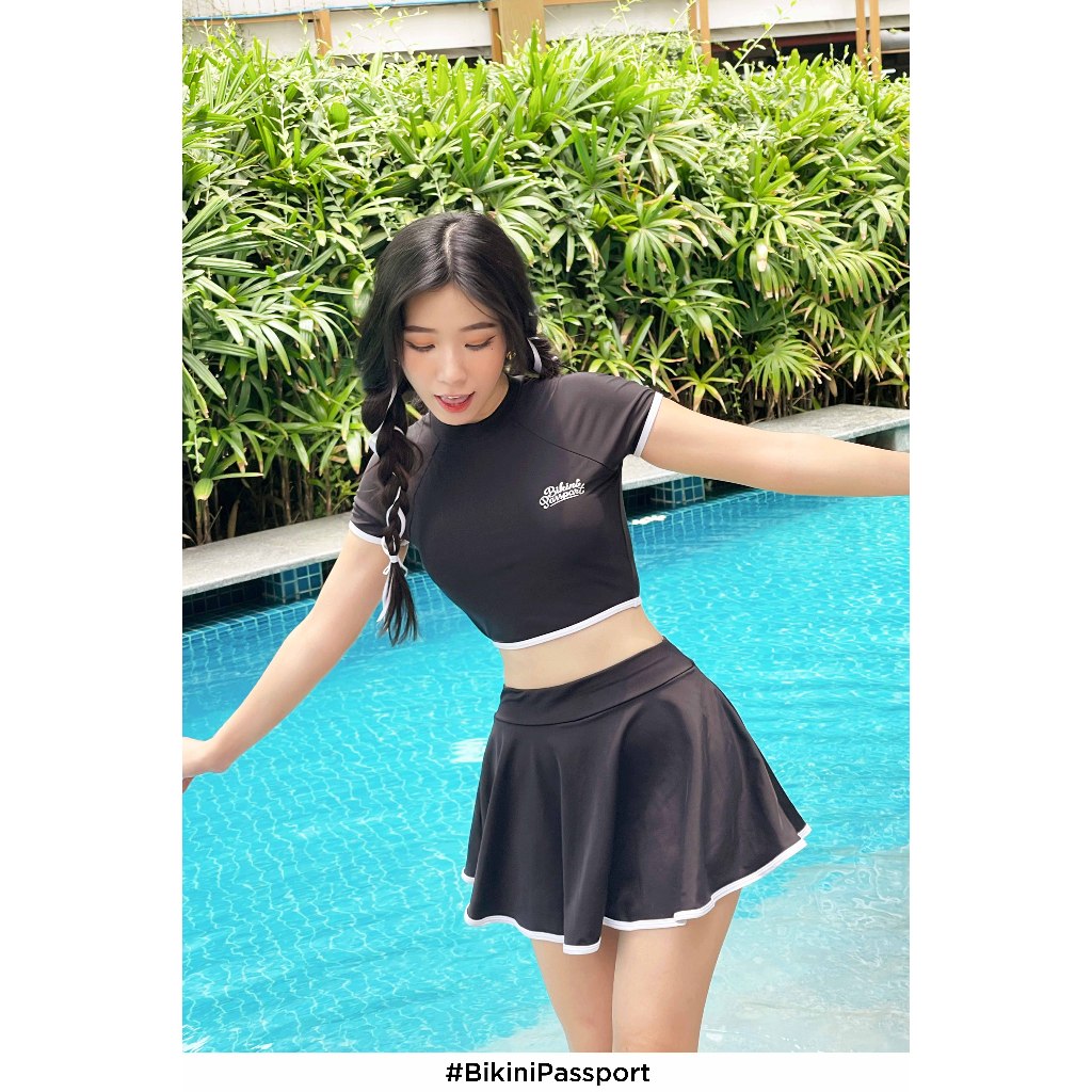 Đồ bơi NỮ BIKINI PASSPORT Hai mảnh LC dạng váy, áo tay ngắn có logo - màu Đen - BS1012_BL | BigBuy360 - bigbuy360.vn