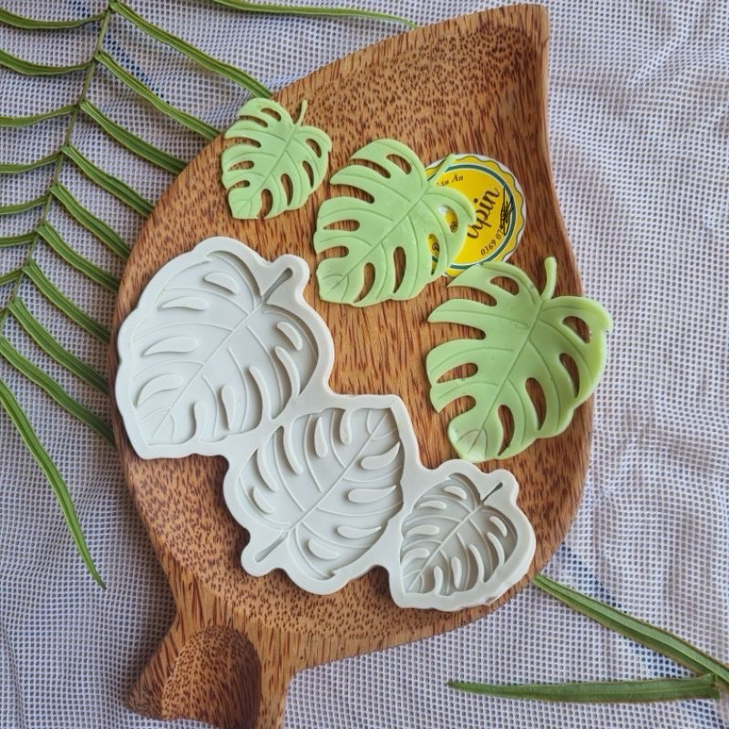 Khuôn silicon vỉ 3 lá sake trang trí bánh rau câu sinh nhật