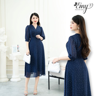 Đầm Thiết Kế EMY Thời Trang Cao Cấp Trung Niên EM9492 Dáng Xòe Cổ V, Nền Xanh Đen Chấm Bi Nhã Nhặn Tiểu Thư