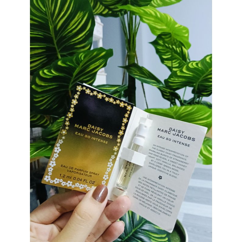 Vial Nước hoa Nữ Marc Jacobs Daisy Eau So Intense
