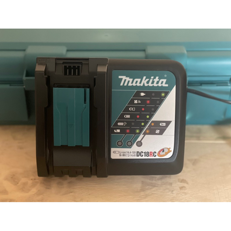 SẠC NHANH MAKITA DC18RC CHÍNH HÃNG VIỆT NAM 195584-2 (HÀNG TÁCH BỘ KHÔNG HỘP)