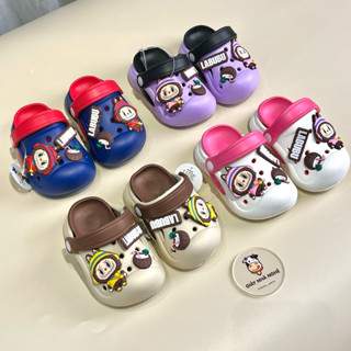 Dép Sục Cho Bé Gắn Sticker LABUBU Siêu Đáng Yêu Chất Liệu Nhựa EVA Êm Mềm Cho Bé Trai Bé Gái ( S16 )