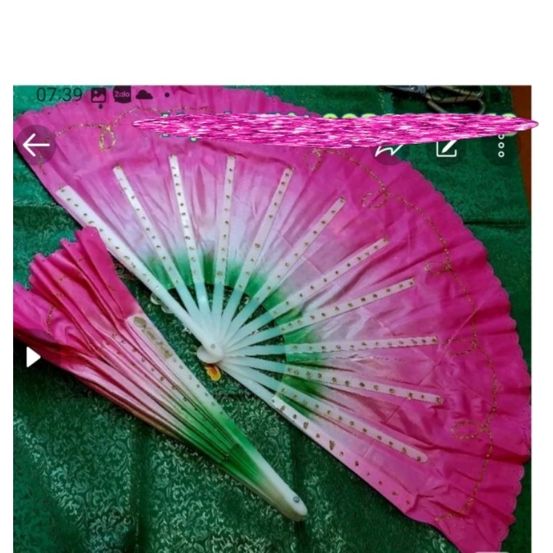 Đôi quạt múa nan nhựa.( Giá tiền cho 1 đôi )