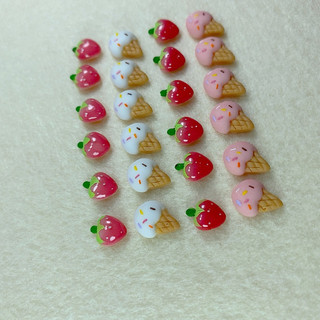 Charm cây kem và trái dâu gắn móng làm nail