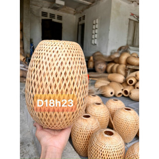 Đèn nhót mây tre đan