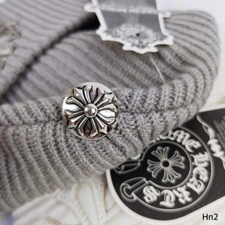 Mũ len chrome heart tag da