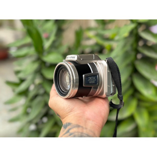 Máy ảnh kỹ thuật số compact - Olympus SP-800UZ - Màu ảnh Vintage - TẶNG PIN SẠC THẺ