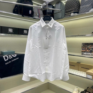 Áo sơ mi trắng dài tay Chris.tiano D.i.o.r vải lụa trơn phối chữ dior cổ tag logo thêu phong cách trẻ trung hiện đại