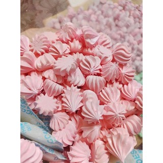 Kẹo meringue nụ hôn