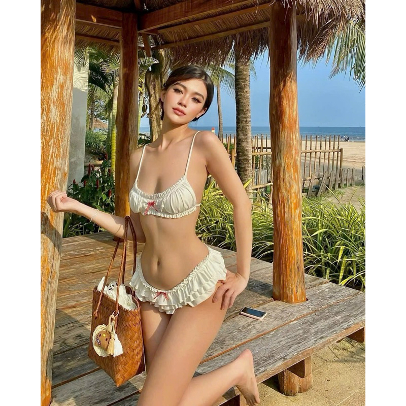 Bikini 2 mảnh bèo nhún mẫu mới . bikini nhún bèo nơ (sẵn hàng- che tên) | BigBuy360 - bigbuy360.vn