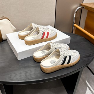 Giày Sục Thể Thao Nữ 2 Sọc Đế Cao 3cm Mũi Tròn Da Lộn Mềm Mại Êm Chân - ST61