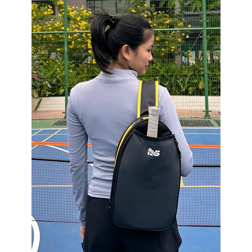 Túi Đeo chéo Nam Sport Đựng vợt Pickleball, cầu lông, gọn nhẹ, có ngăn Để vợt, ngăn quần áo riêng, chống nước - Đen