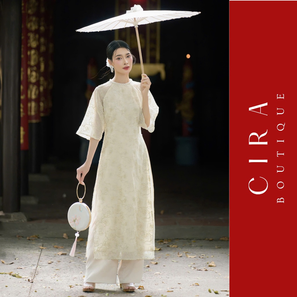 Cira Boutique Áo Dài Cách Tân Dáng Suông Thêu Hoa Kim Tuyến Cổ Đính Ngọc Kèm Quần AD1030