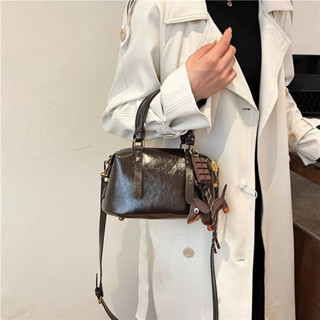 Túi xách đeo chéo sz24 tặng kèm charm cún 6106