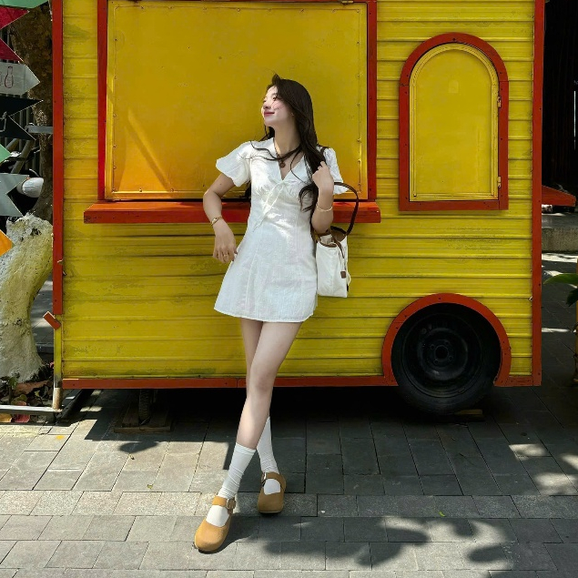 (KÈM QUẦN BẢO HỘ) Váy ren ôm dáng ngắn tay bồng thắt nơ CLARA DRESS | BigBuy360 - bigbuy360.vn