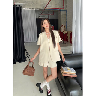 Blazer cổ V tay ngắn