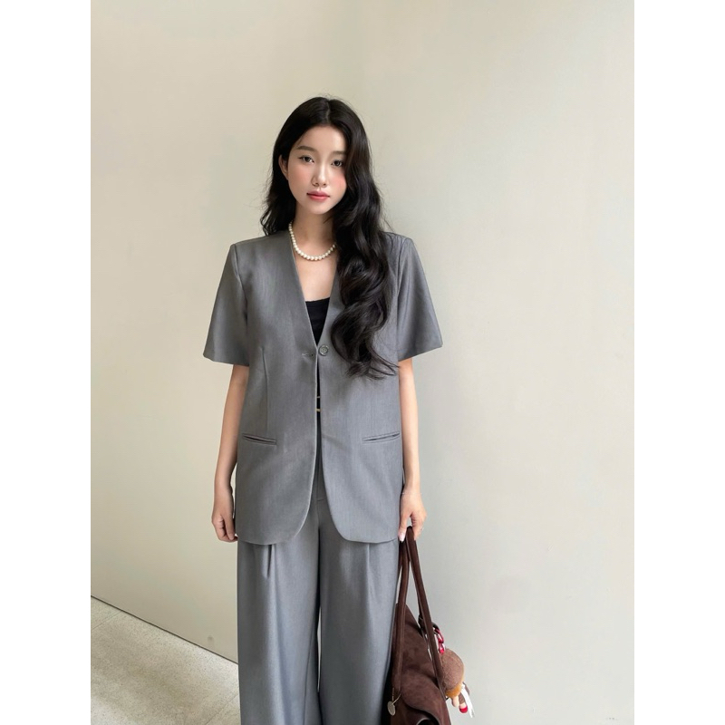 Blazer cổ V tay ngắn
