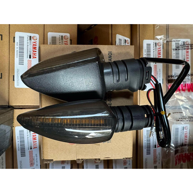 Đèn Xi Nhan LED Yamaha Chính Hãng Indonesia Cho Exciter 150 / 155, NVX, R15, MT15, TFX (1 Cặp)