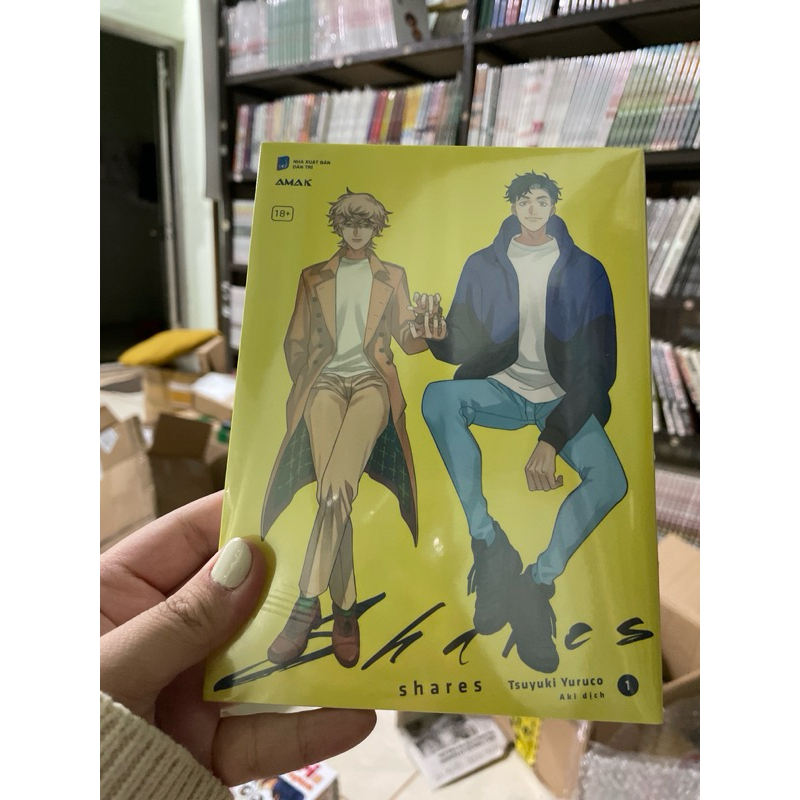 Truyện tranh - Shares - Tập 1 seal - Tặng Kèm Bookmark Bế Hình + Standee