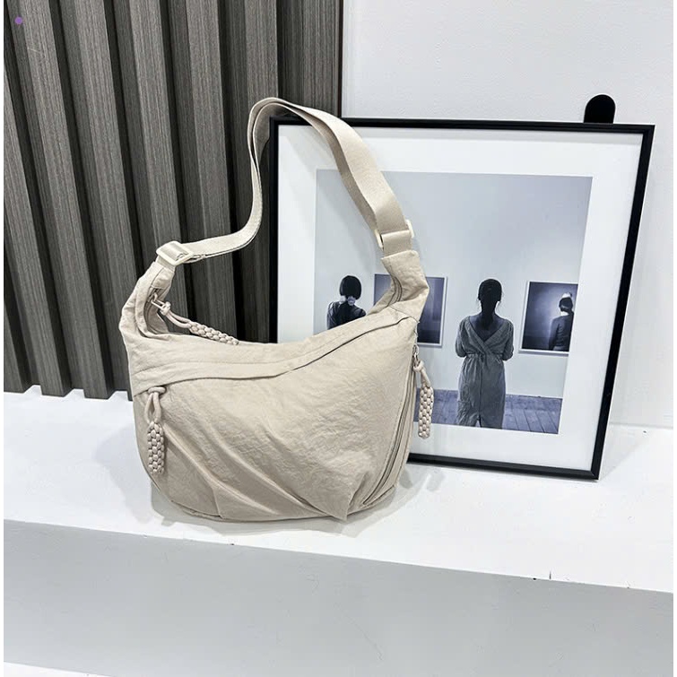 Túi Đeo Chéo Đi Học Bán Nguyệt Vải Bố