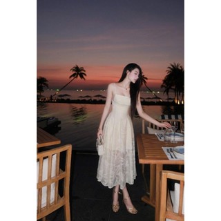 Đầm váy ren 2 dây cúp ngực dáng dài, Đầm váy ren 2 dây hở lưng chiết eo phối chân váy suông dài sang trọng