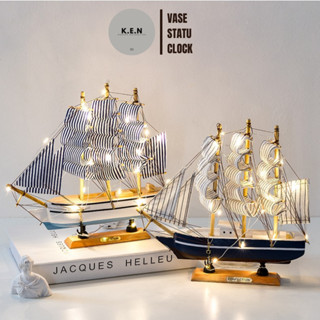Mô hình thuyền buồm nhỏ bằng gỗ, thuyền trang trí phòng khách, bằng gỗ KENDECOR