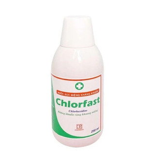 Nước súc miệng kháng khuẩn Chlorfast 250ml