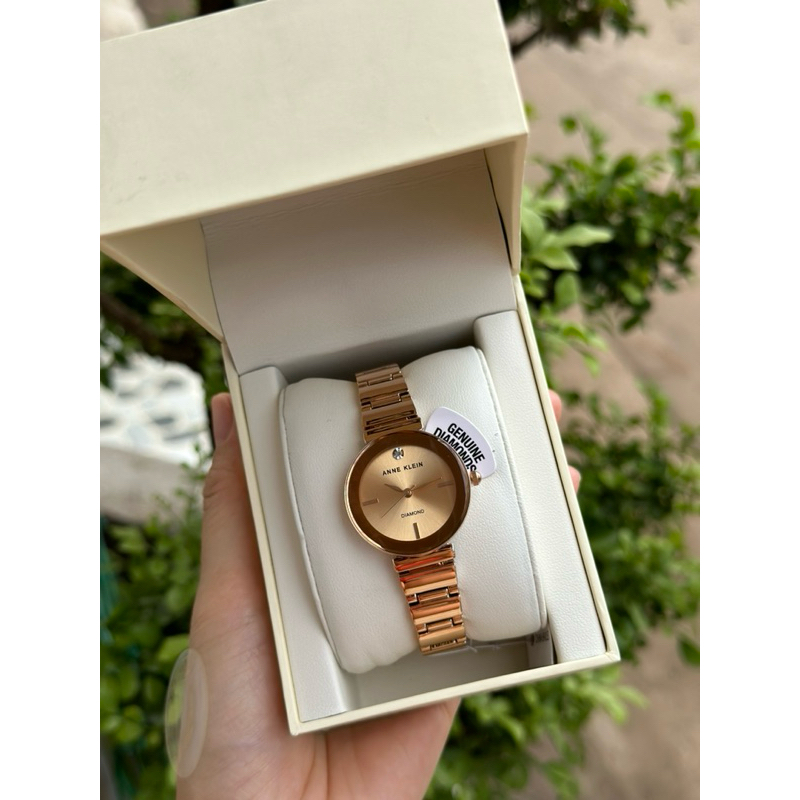 Đồng hồ nữ ANNE KLEIN model AK/2512LPGB dáng kiềng