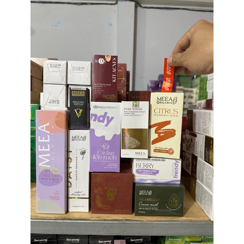 CAO MỤN SÂM ĐỎ 36 VỊ - MEEA ORGANIC
