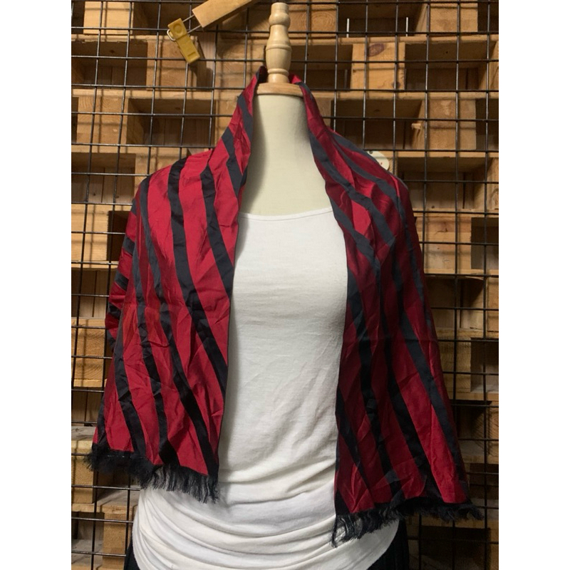 C186. Khăn lụa hiệu Matsuzakaya- 2hand