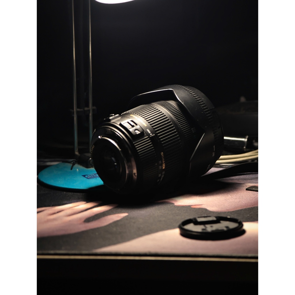 Sigma 100-300 f:4.5-6.7 DL for Canon ef  (te tua do bị rơi, kính còn đẹp) dành cho người có đam mê - Ống kính Canon EF