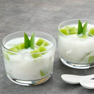 Thạch Dừa Minh Châu Ăn Liền (1kg) Thanh Mát -Hương Vị Ngọt Ngào Gắn Liền Tuổi Học Trò!