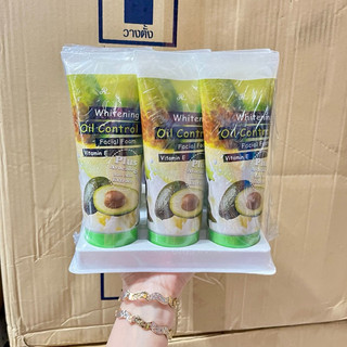 sữa rửa mặt bơ thái lan