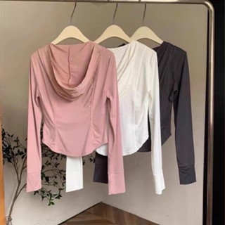 Áo Chống Nắng Nữ, Áo Khoác Chống Nắng Chống Tia Cực Tím UPF 50+ Chất Lụa Băng Ôm Body Av05