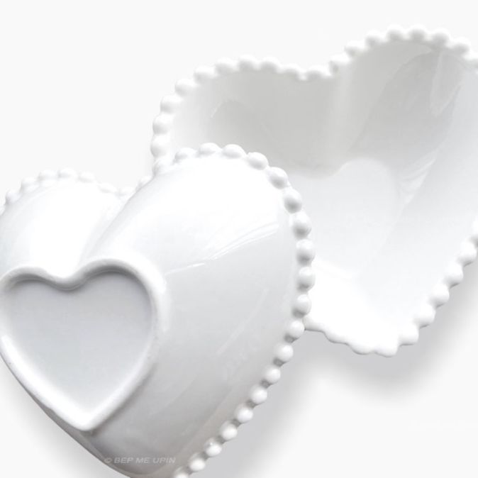 Bát tim sứ viền ngọc trai chén tim decor