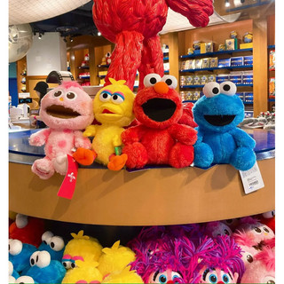 Elmo mắt lồi￼