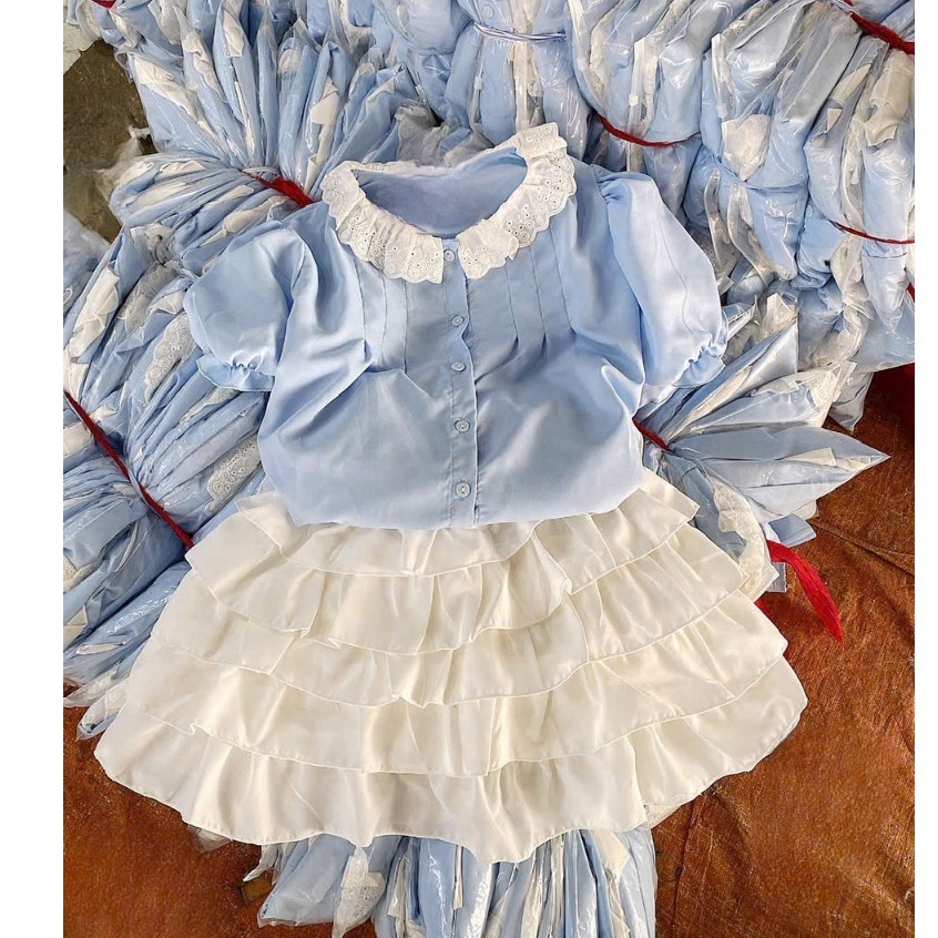 Sét váy tk nữ gồm áo kiểu babedoll tay ngắn phối bèo mix chân váy xòe tầng với tone màu nhẹ nhàng dành diện đi chơi xinh | BigBuy360 - bigbuy360.vn