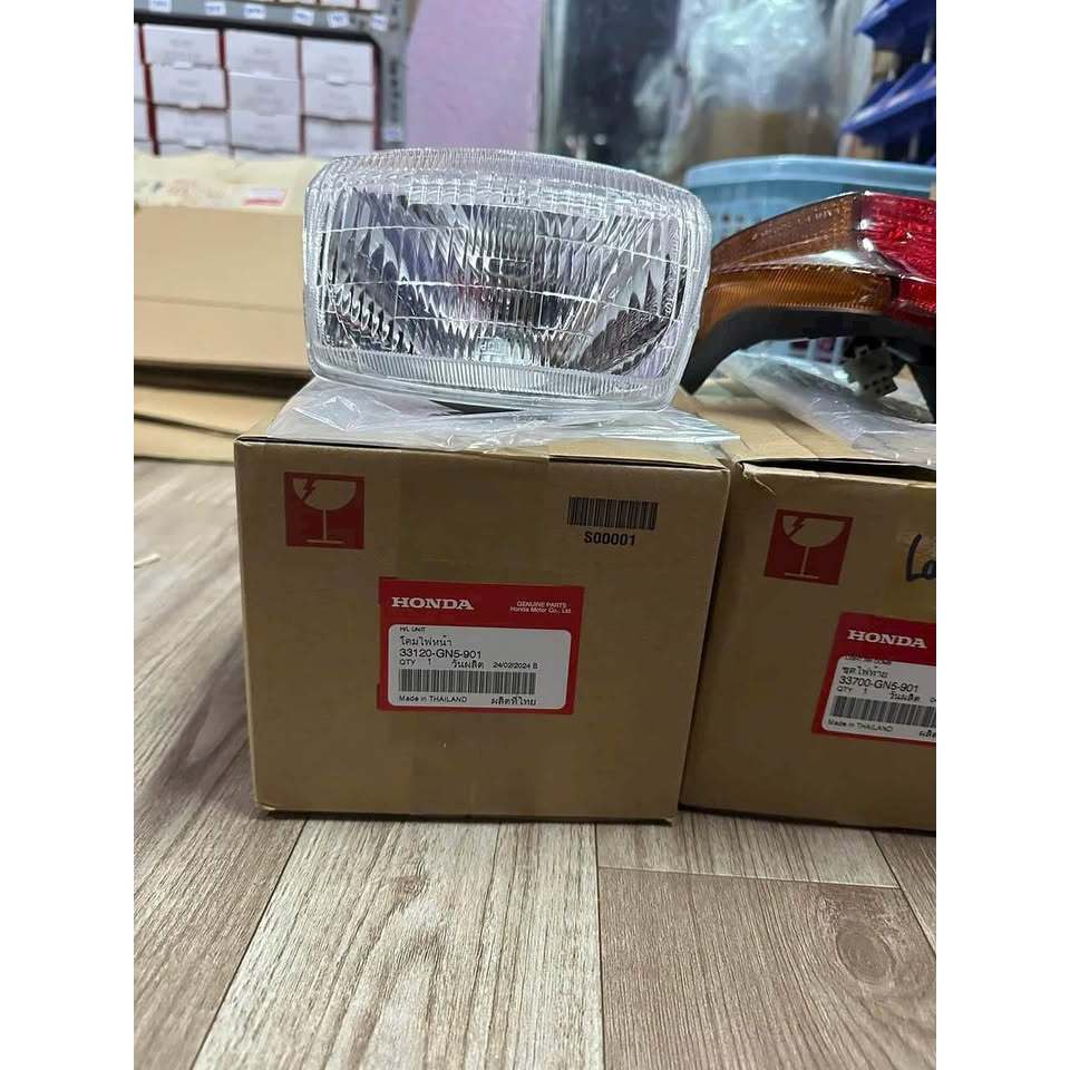 Mô tả sản phẩm Chóa đèn Dream Thái, pha đèn Dream Thái chính hãng Honda Thái Lan - 33120-GN5-901 Chó