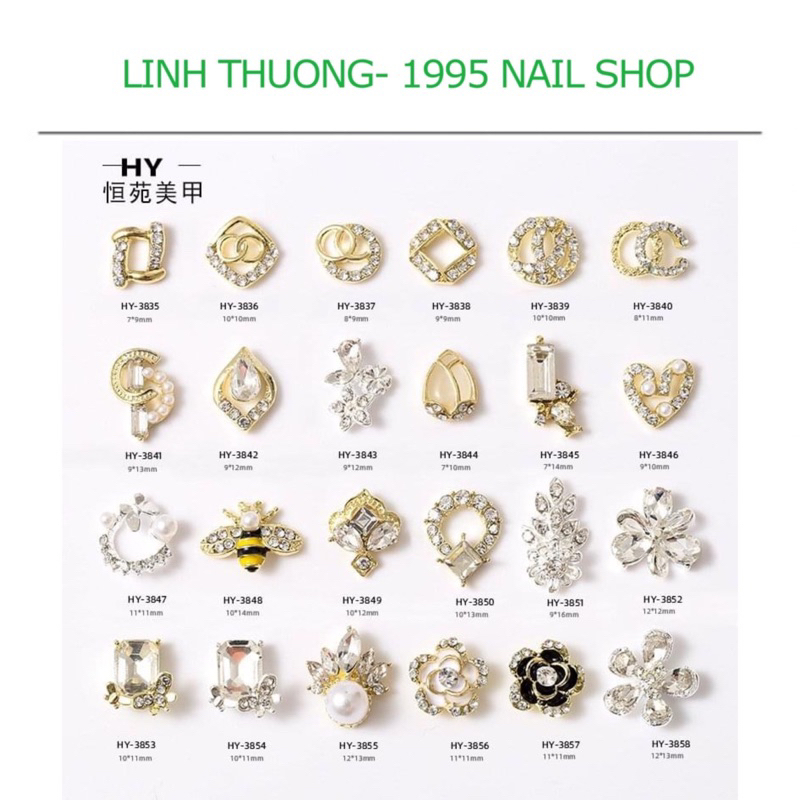 Charm đính móng mã 38