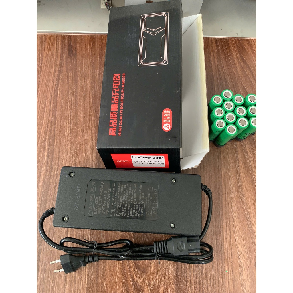 Sạc xe điện 20S 72V - 84 V  5A (84V) dùng cho pin Li-ion 3.7V