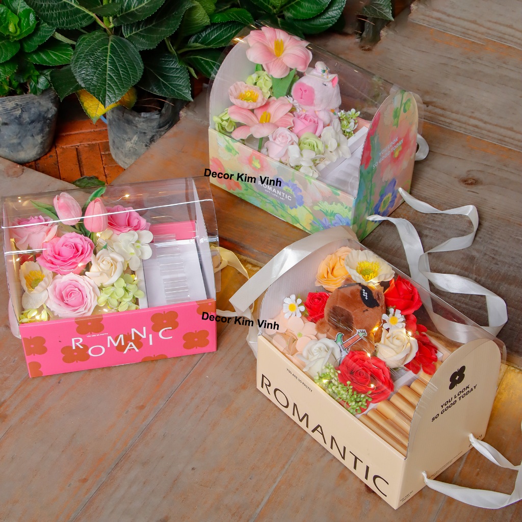 Hộp Hoa HH07 Kèm Khay Đựng Tiền (Tặng Thiệp & Đèn) Quà Tặng Ý Nghĩa 8/3, Sinh Nhật, Valentine