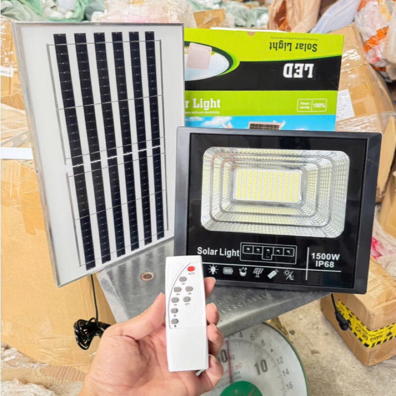 Đèn Led năng lượng mặt trời Solar Light 1500W có ip68 chống nước