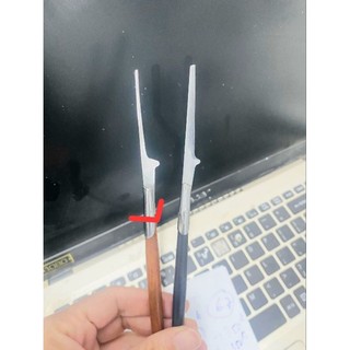 Cây dao cạo lông tai đã độ.