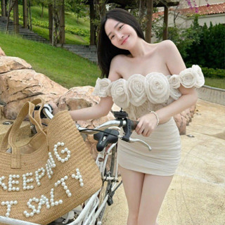 Set áo ống rớt vai hoa kèm chân váy cực xinh phong cách tiểu thư dễ thương cho nữ đi chơi dự tiệc sang trọng