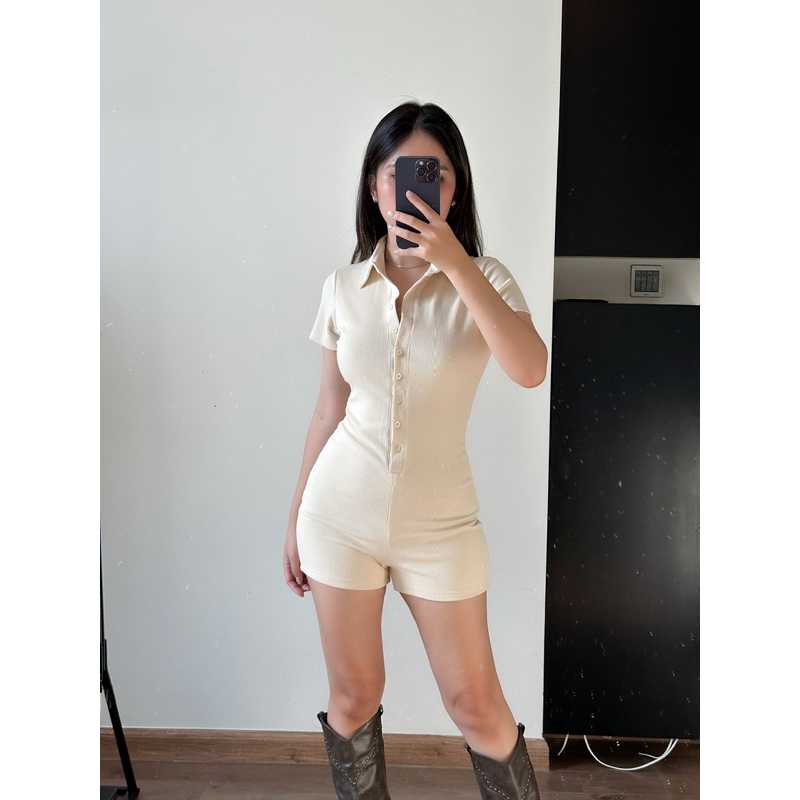 Jumpsuit nữ tay ngắn cổ polo, bộ áo liền thân nữ jum tay ngắn năng động chất dày dặn. | BigBuy360 - bigbuy360.vn