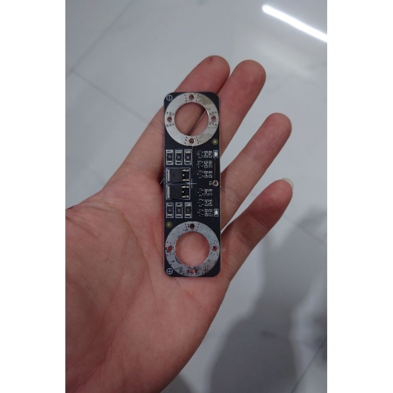 Mạch bảo vệ 2 siêu tụ 2.7v làm máy hàn cell