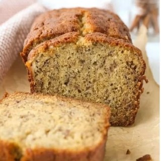 Bánh Chuối Óc Chó (350g) - Banana Walnut Loaf Cake - Best Seller dòng bánh ngọt "ít ngọt"