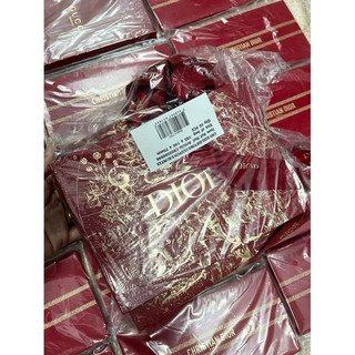 (Auth)- Túi giấy Diior đỏ tết 19*13*7cm